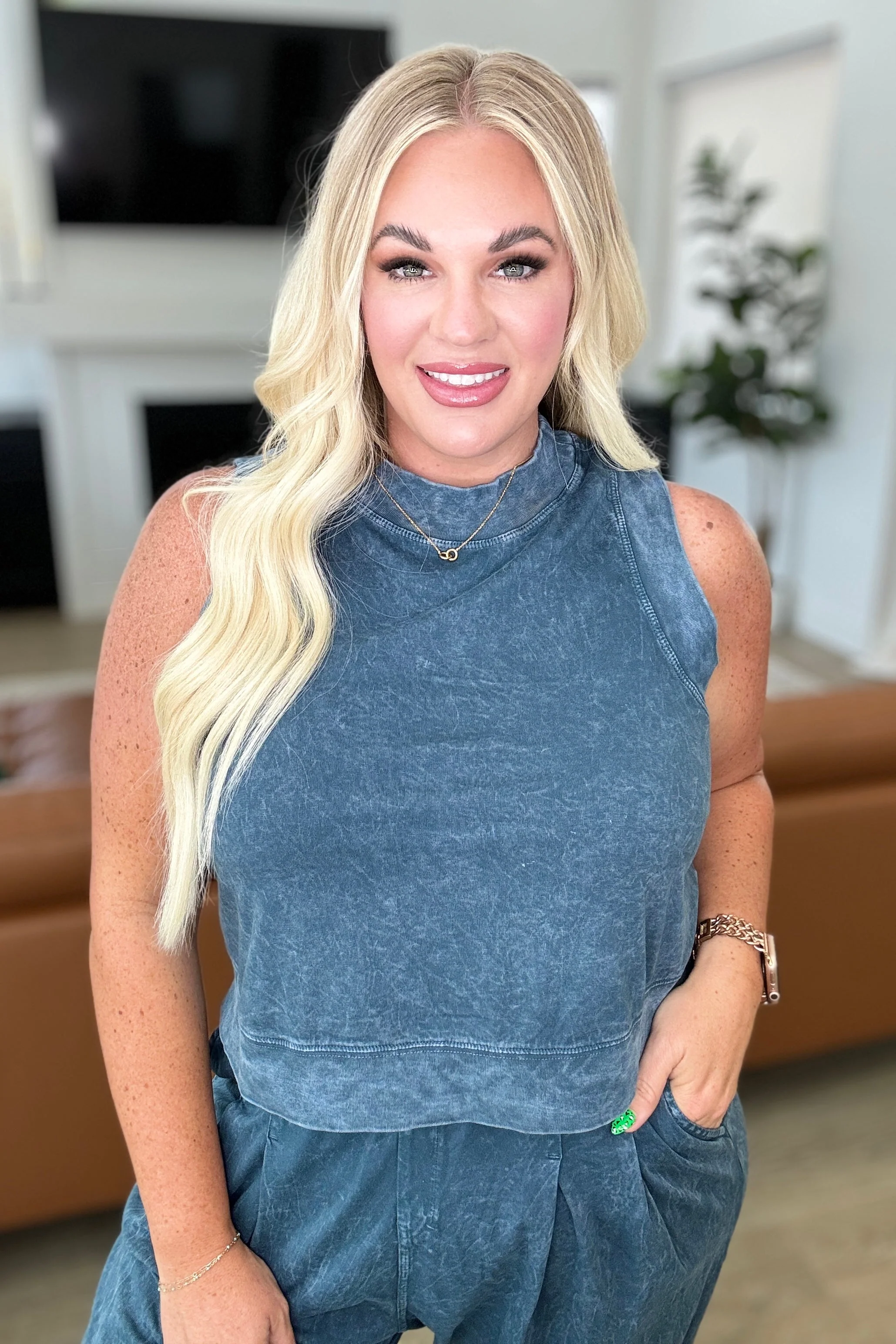 Chasing the Gains Tank Top in Slate Blue - Makeswep