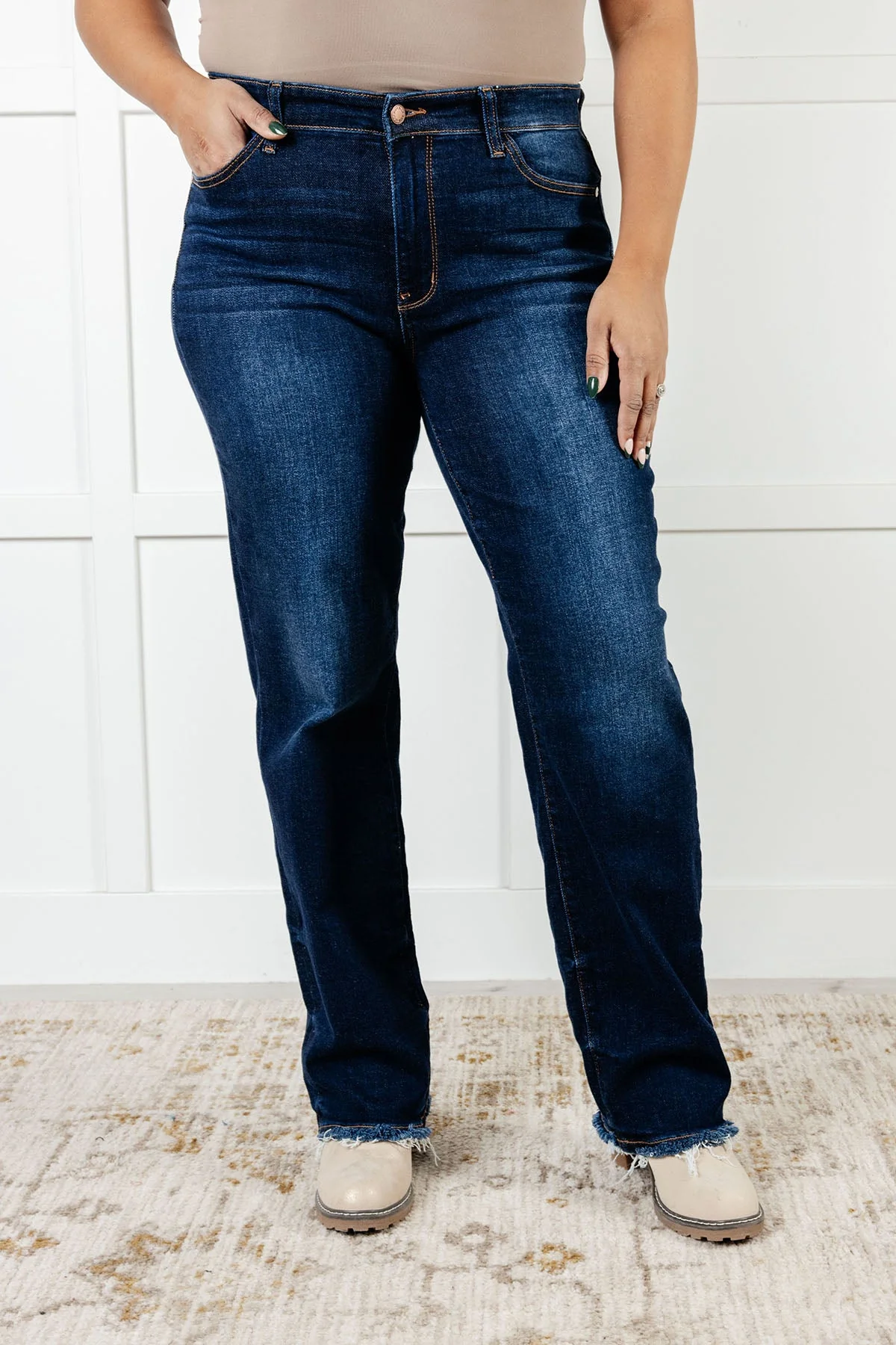 JUDY BLUE Jacqueline Mid Rise Frayed Hem Straight Leg Jean - Makeswep