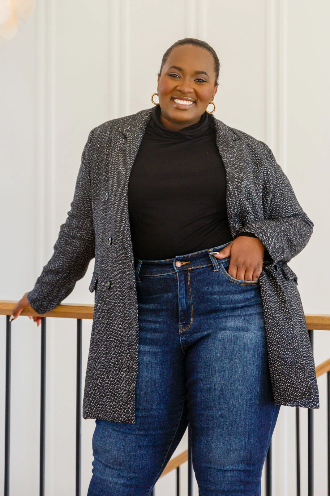 Chic Upon Arrival Button Down Blazer Jacket In Black - Makeswep