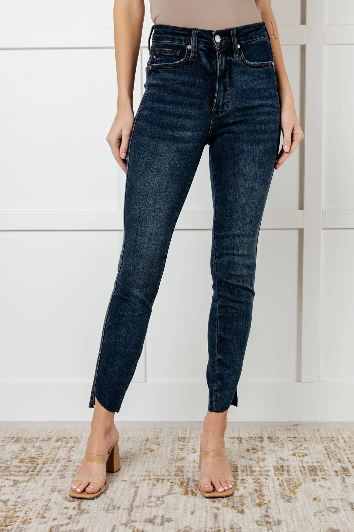 Tessa High Rise Step Hem Skinny Jeans *Tummy Control* - Makeswep