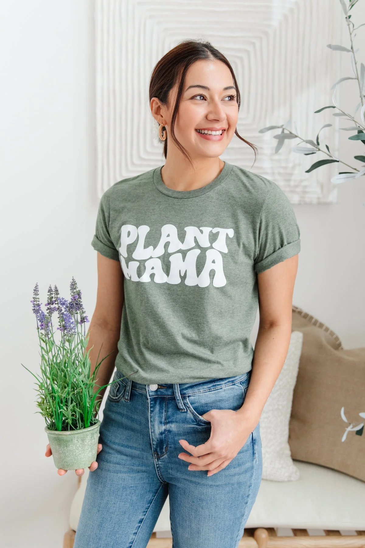 Green Thumb Graphic Tee - Makeswep