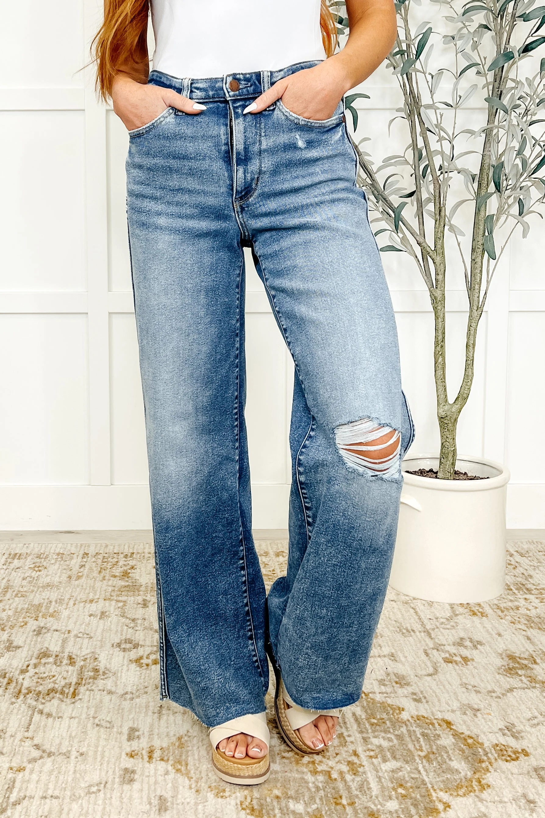 Judy Blue Tucker High Rise Vintage Wash Wide Leg Jeans - Makeswep