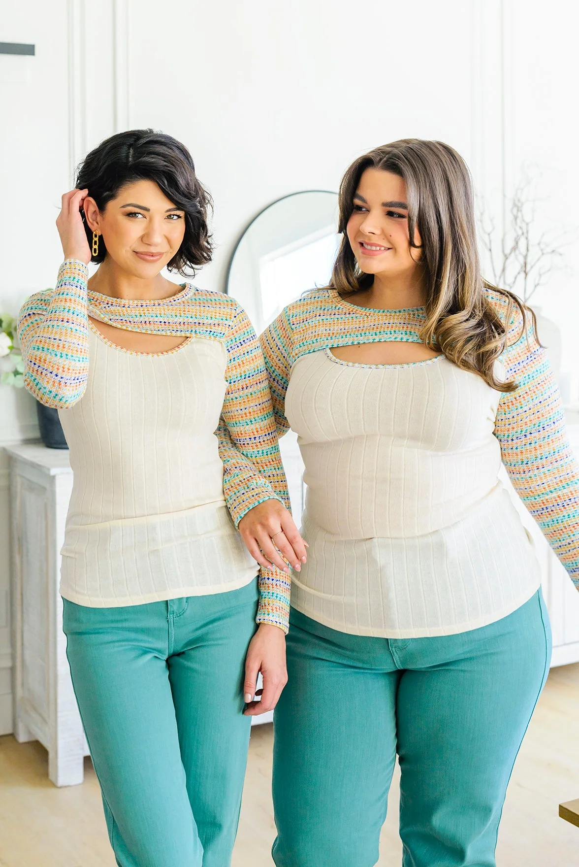 Evidently Extra Peekaboo Cut Out Top - Makeswep