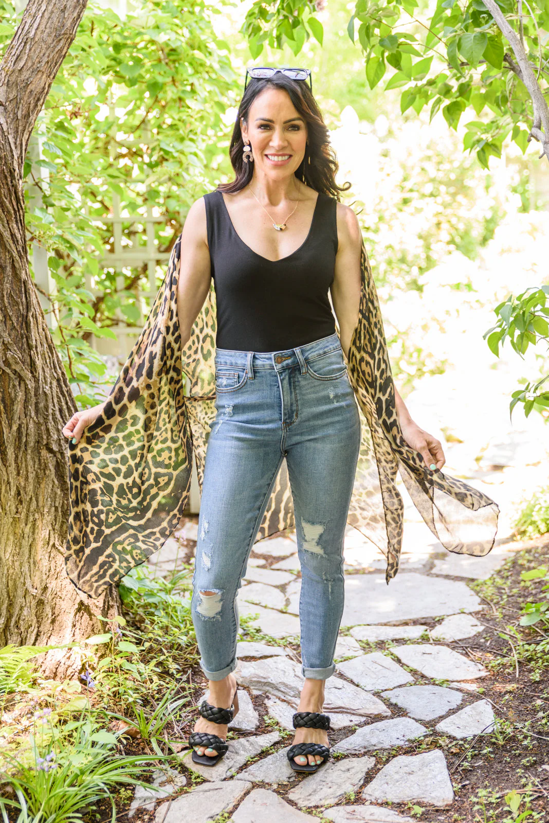 Live to Love Deep V Bodysuit - Makeswep