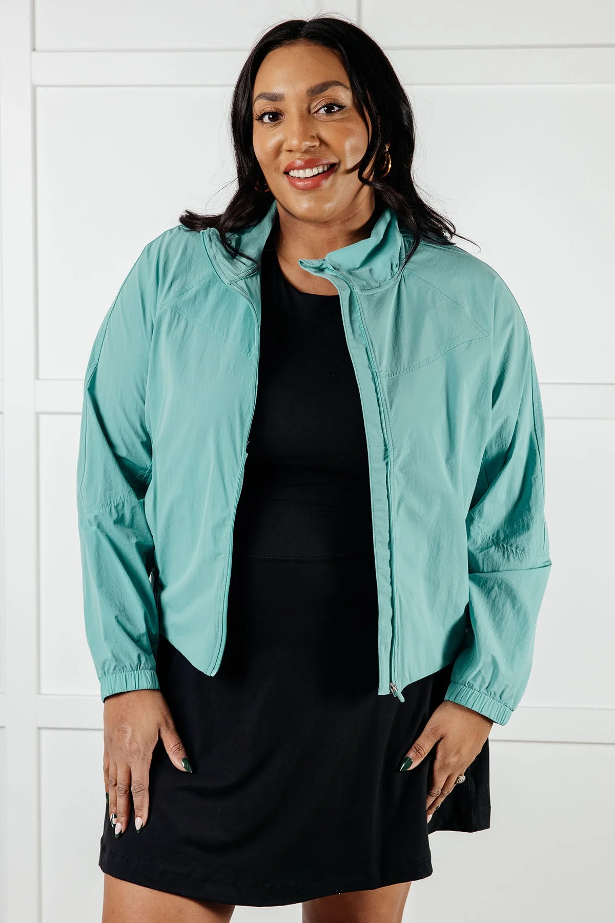 Fit Happens Nylon Tennis Jacket in Tidal Wave - Makeswep