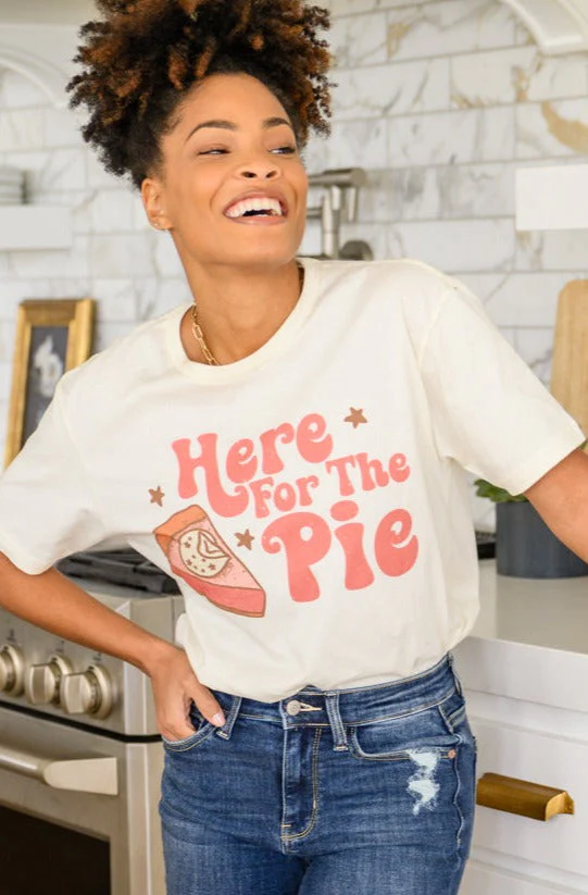 Here For The Pie Graphic T-Shirt In Cream - Makeswep