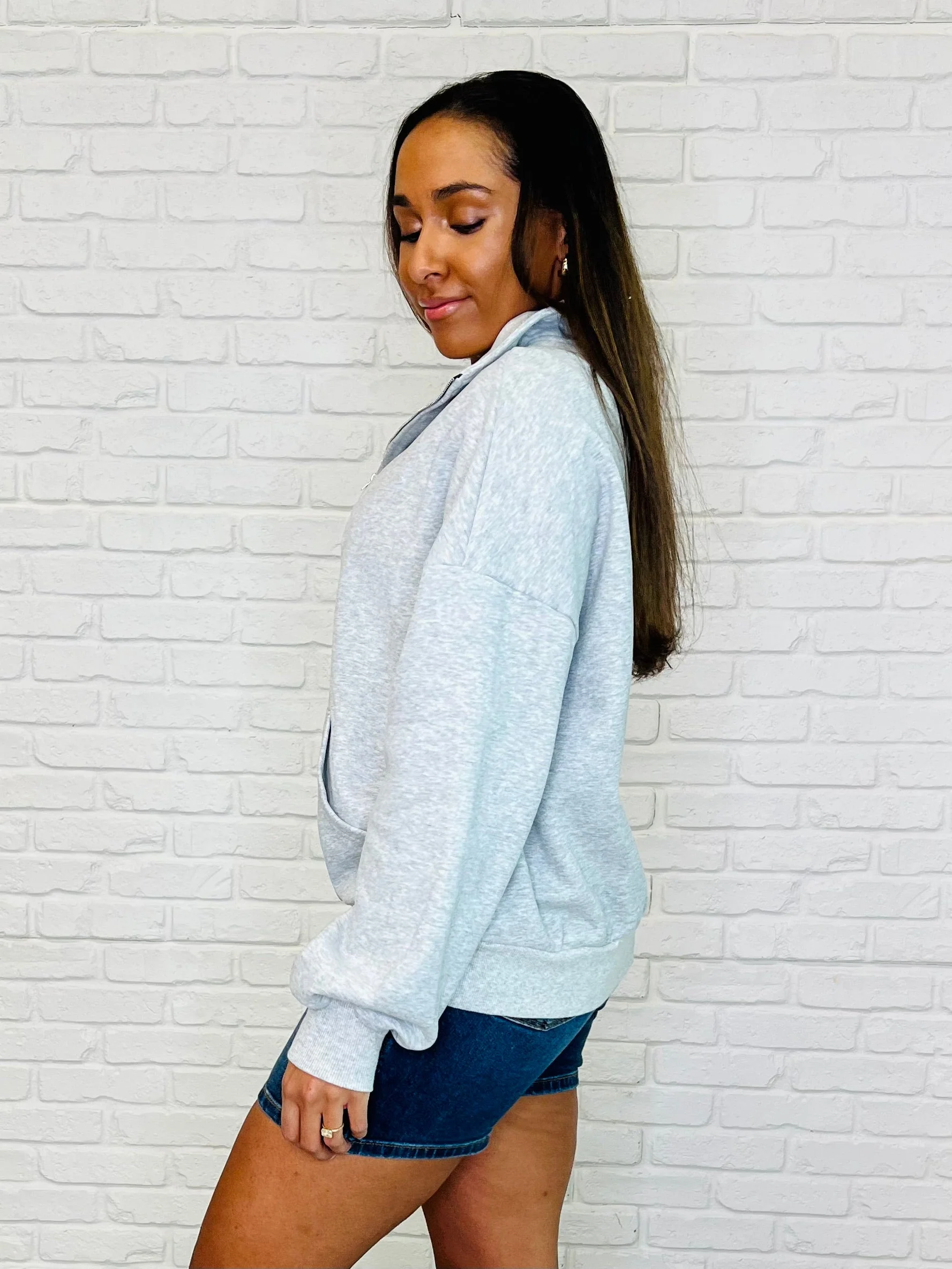 Bonbon Delight Half Zip Pullover in Grey - Makeswep