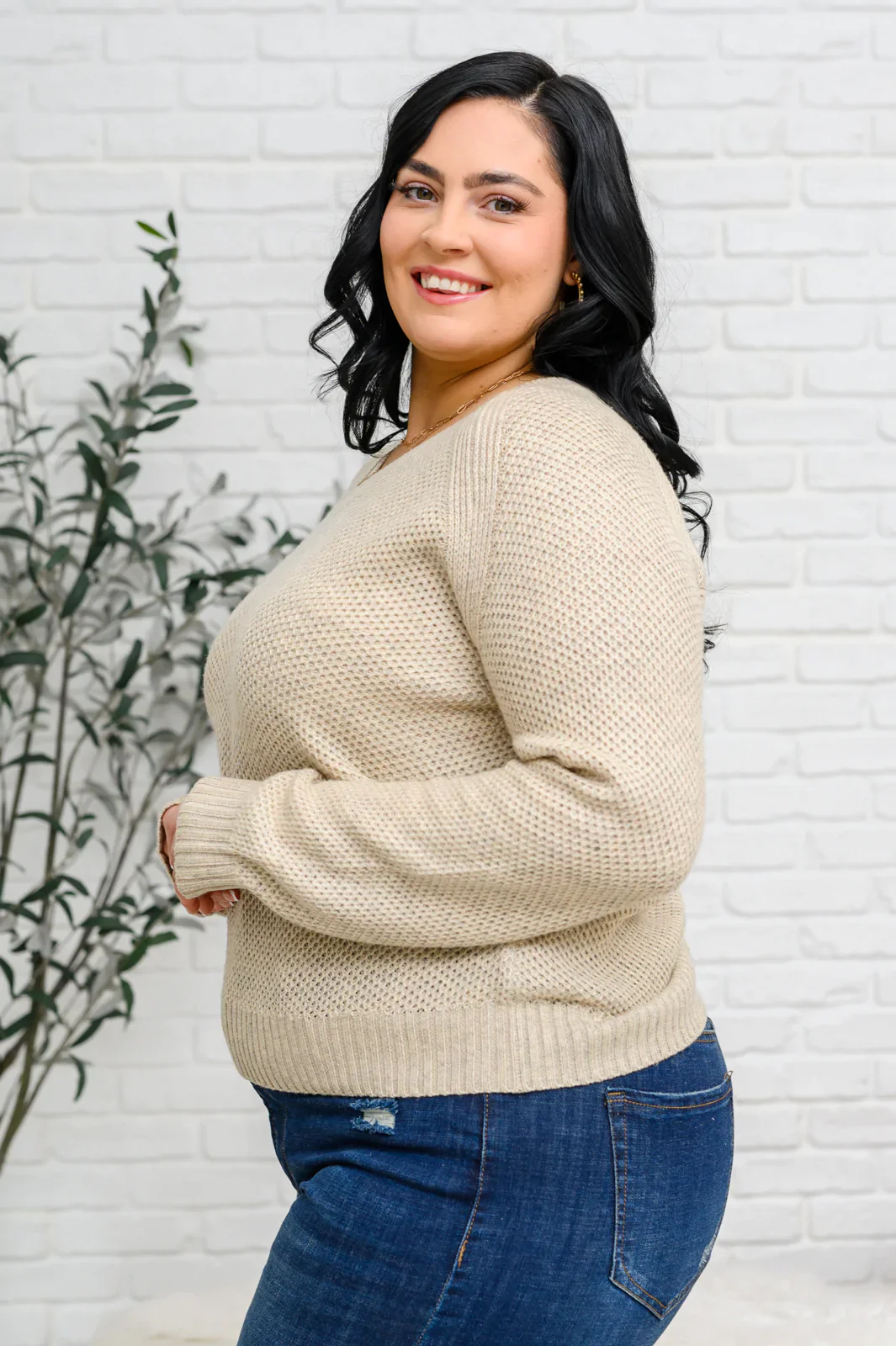 Chai Latte V-Neck Sweater in Oatmeal - Makeswep