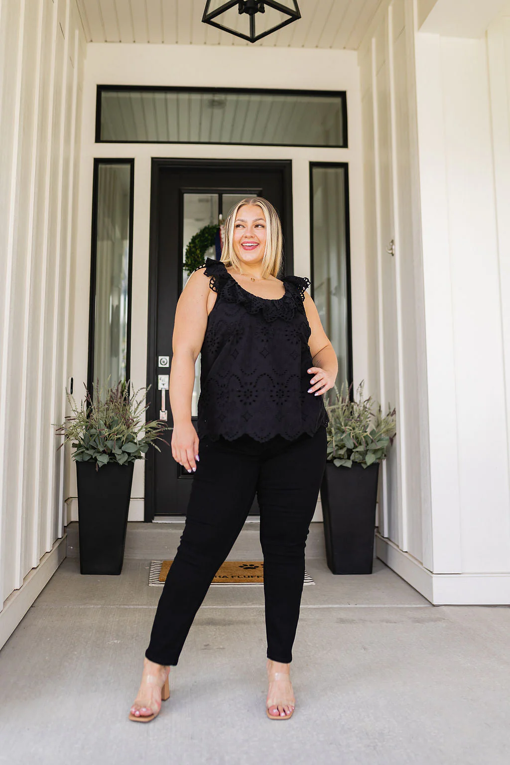 Parisian Stroll Lace Blouse in Black - Makeswep