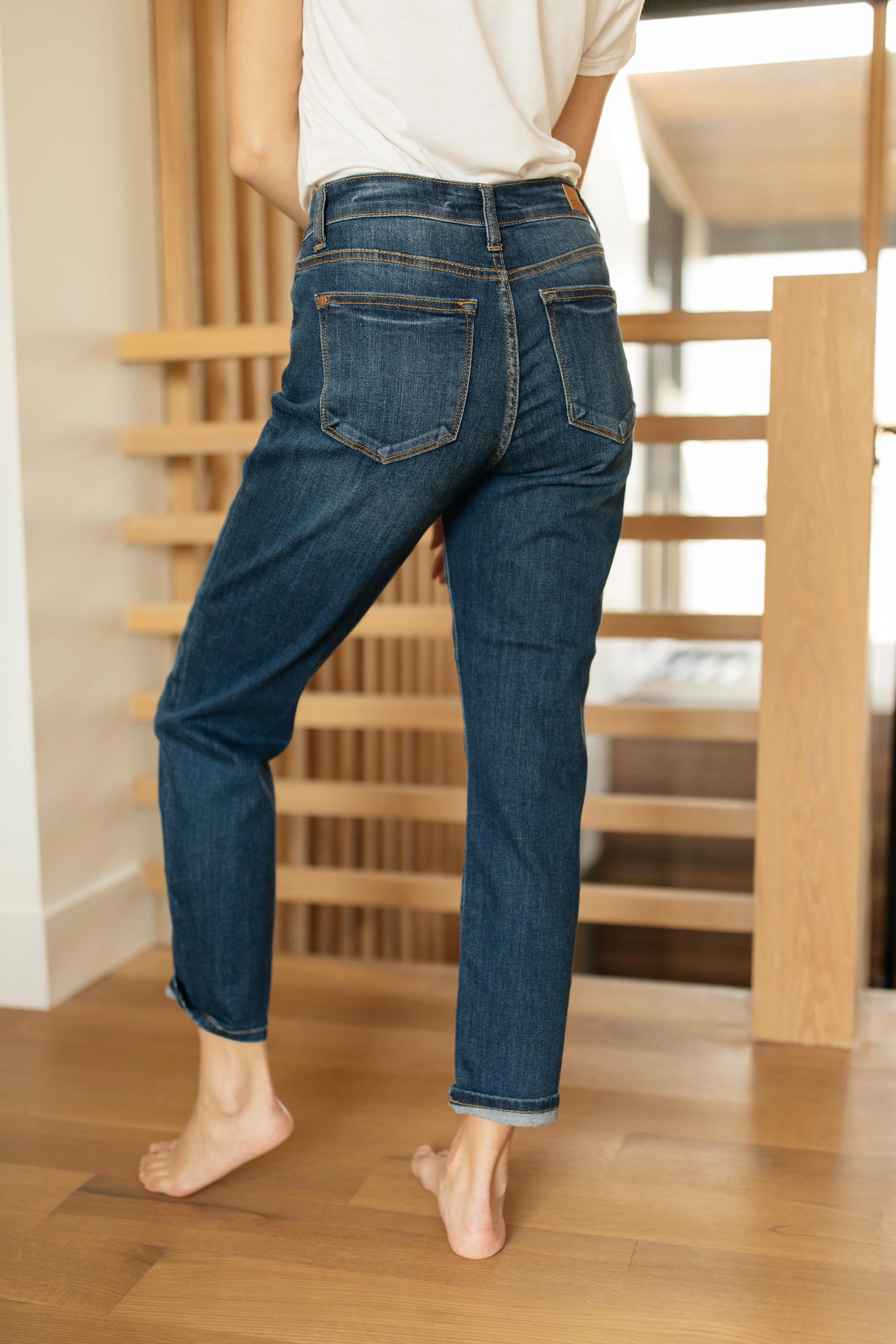 JUDY BLUE Plain And Perfect Medium Wash Jeans - Makeswep