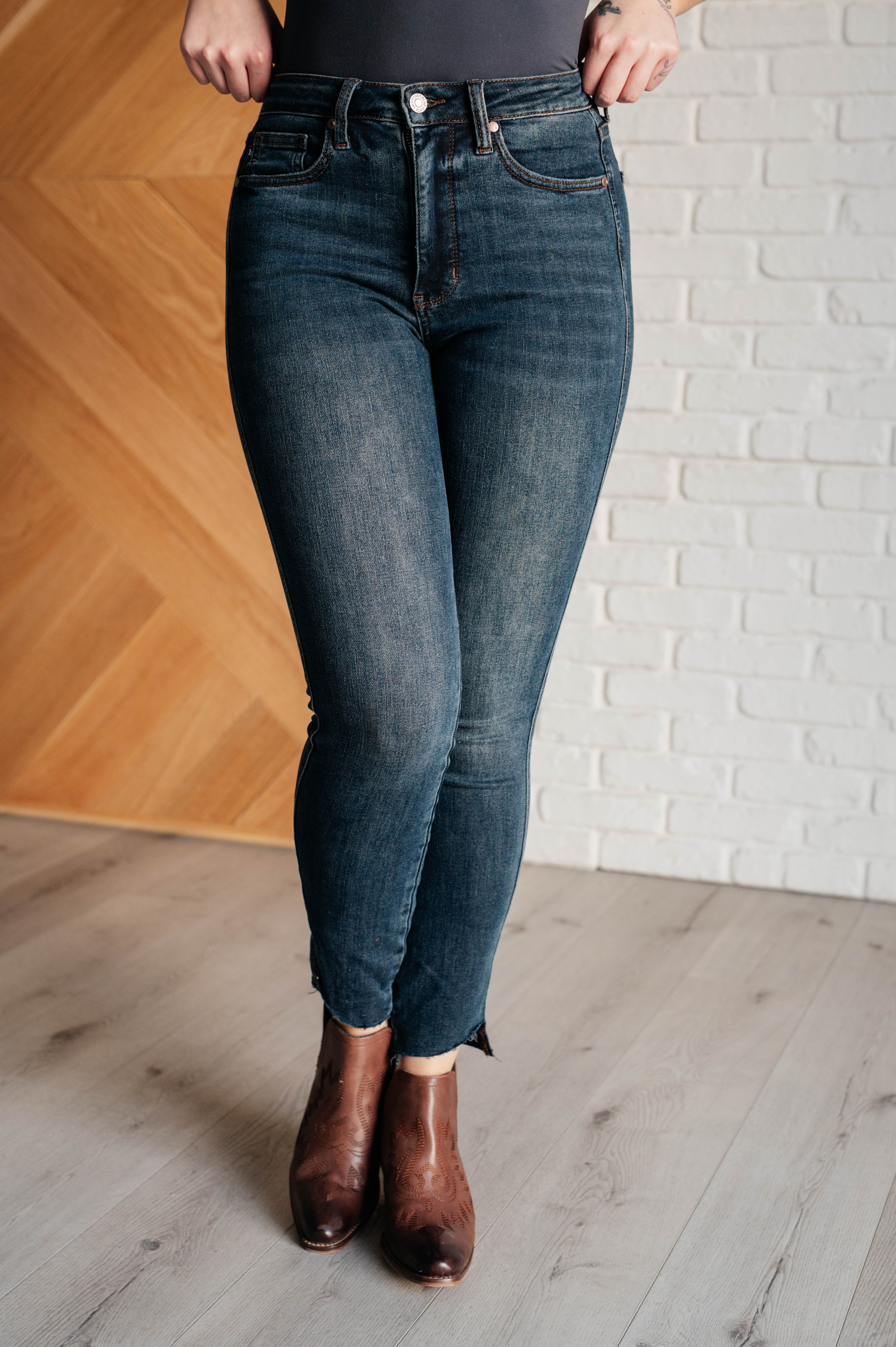 Tessa High Rise Step Hem Skinny Jeans *Tummy Control* - Makeswep