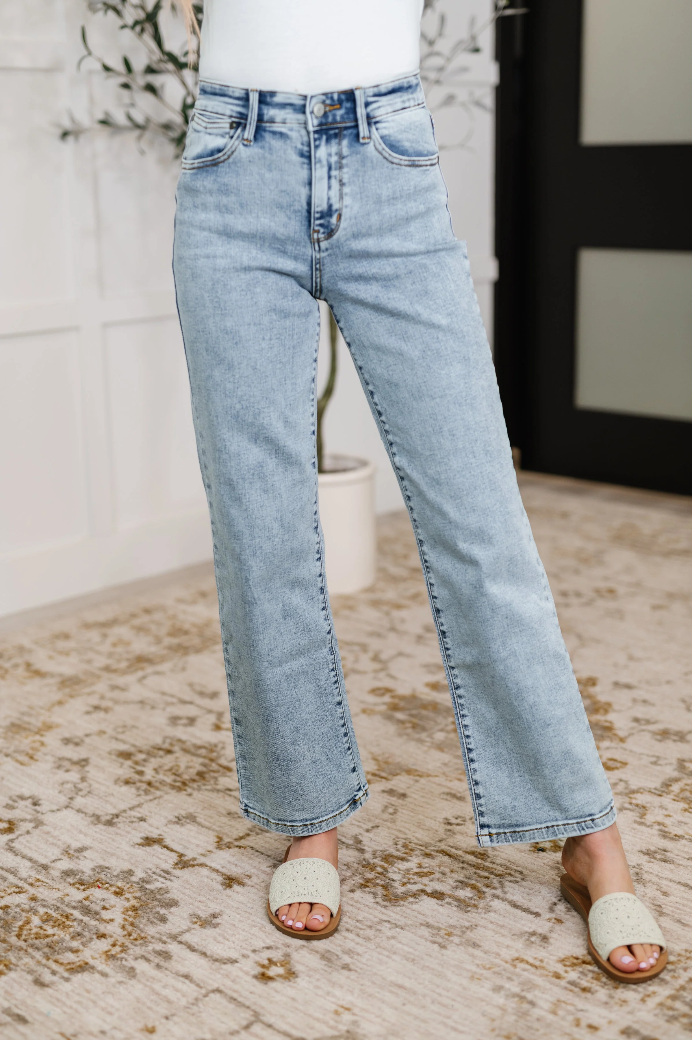 Judy Blue Debbie High Rise Stone Wash Straight Fit Jeans - Makeswep