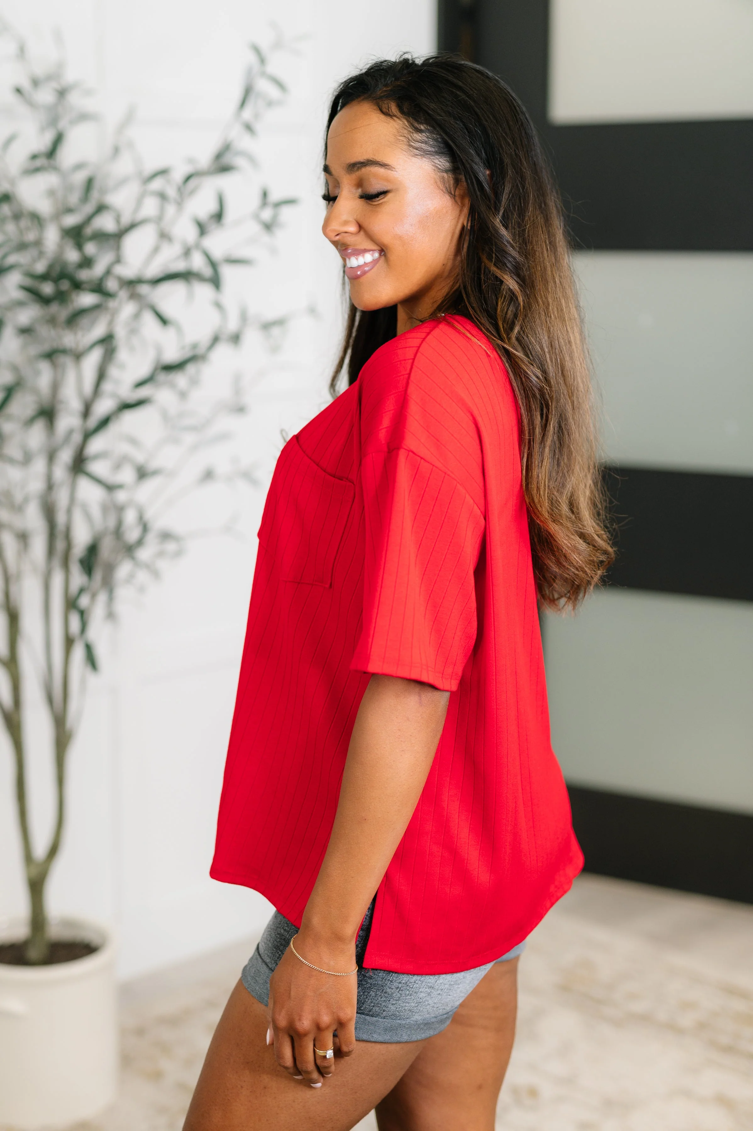 Take It Easy Slouchy Tee in Red - Makeswep