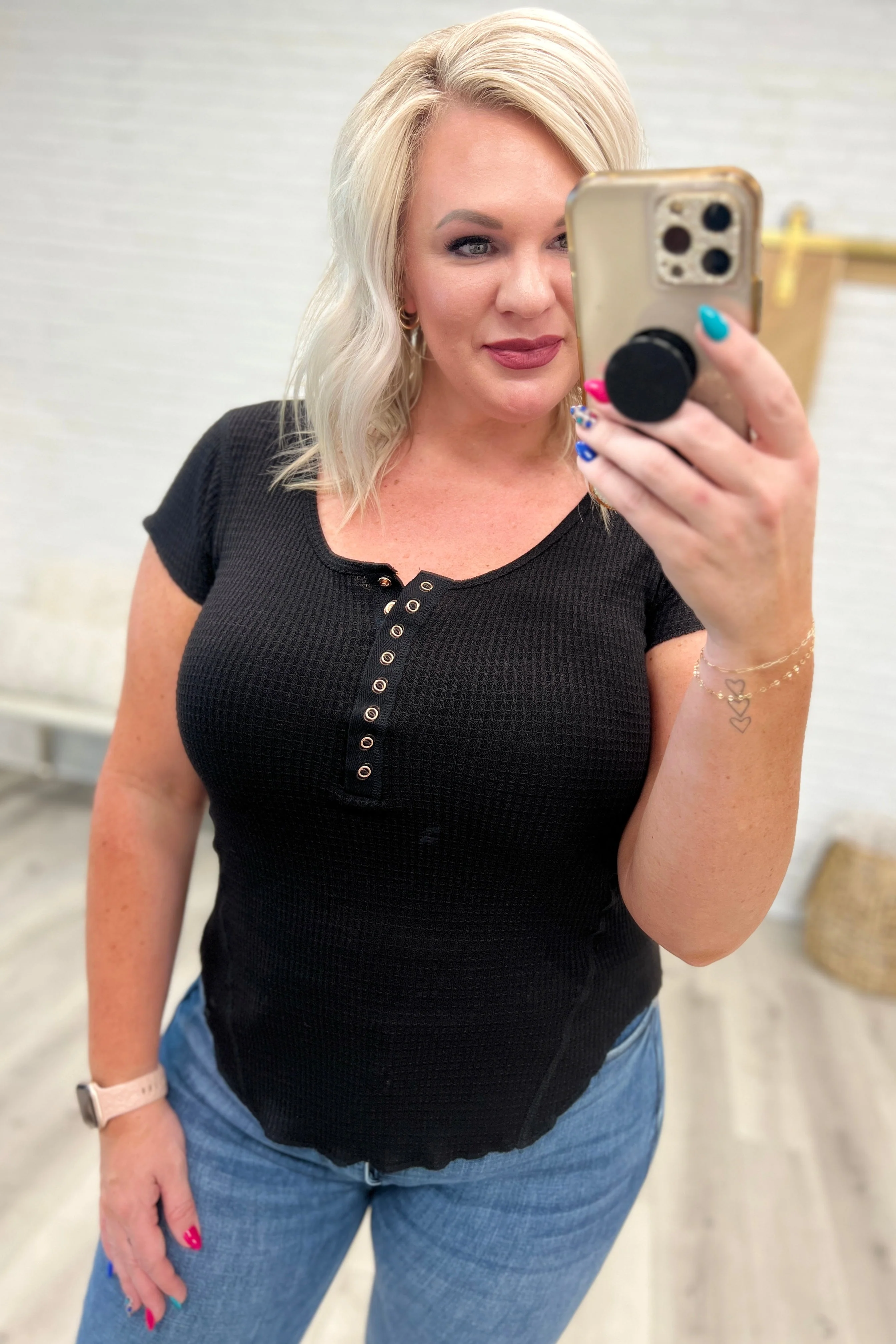 Baby Waffle Cap Sleeve Henley in Black - Makeswep