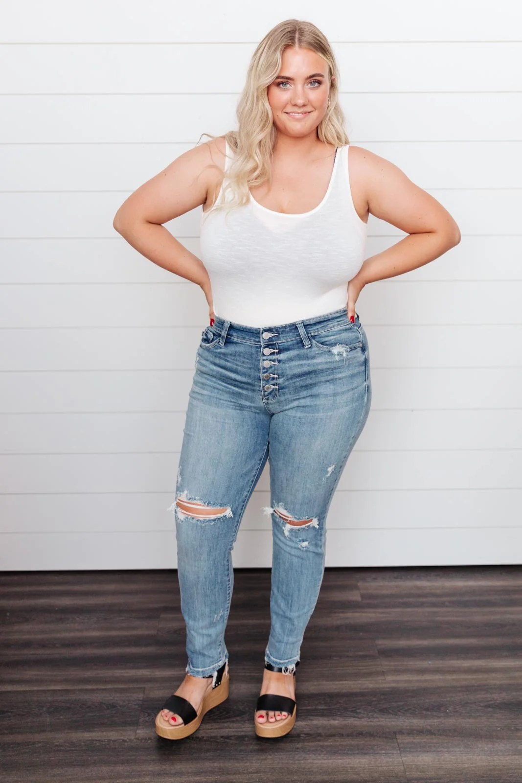 JUDY BLUE The Traveler Button Fly Denim - Makeswep