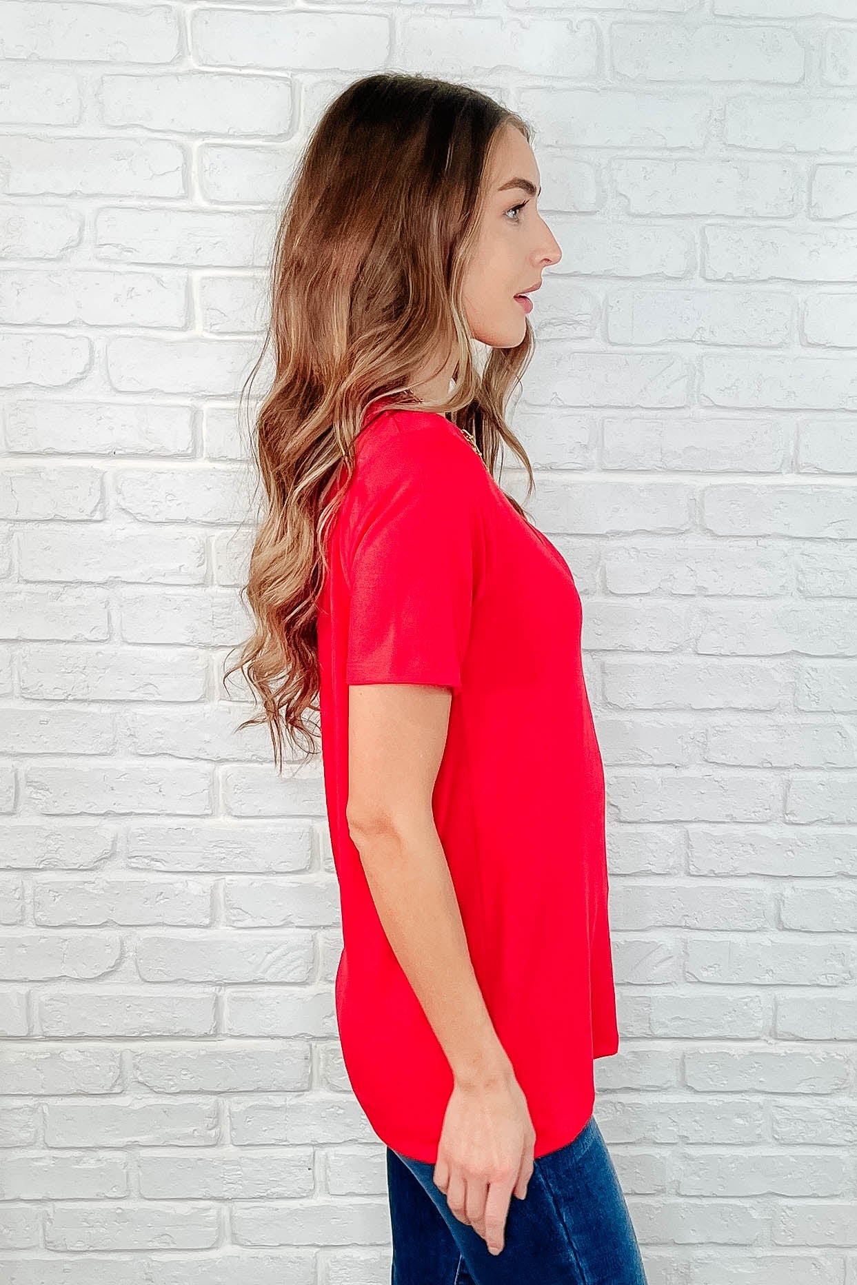The Every Outfit Basic V-Neck Top in  Ruby - Makeswep