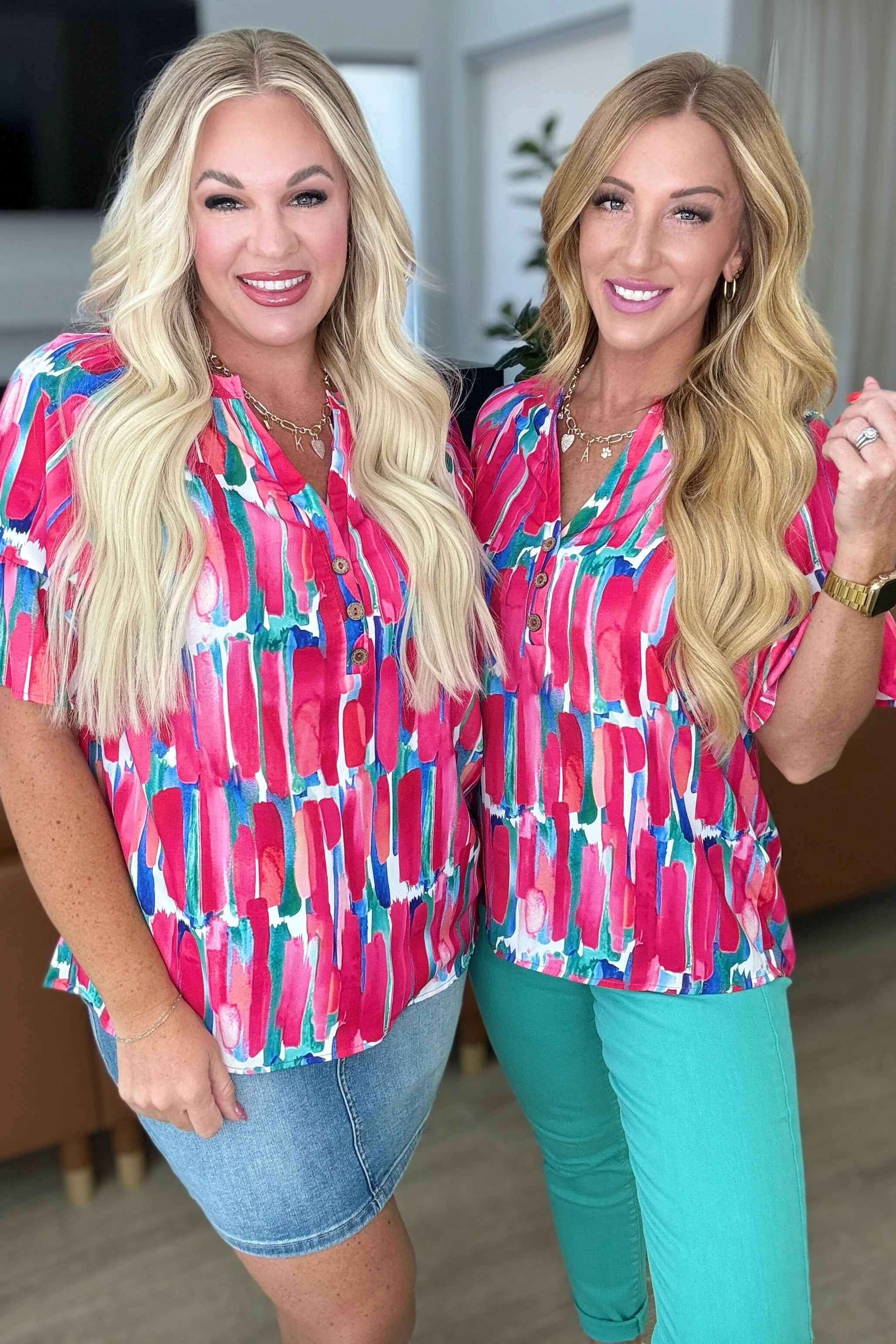 Art Exhibit V-Neck Blouse - Makeswep