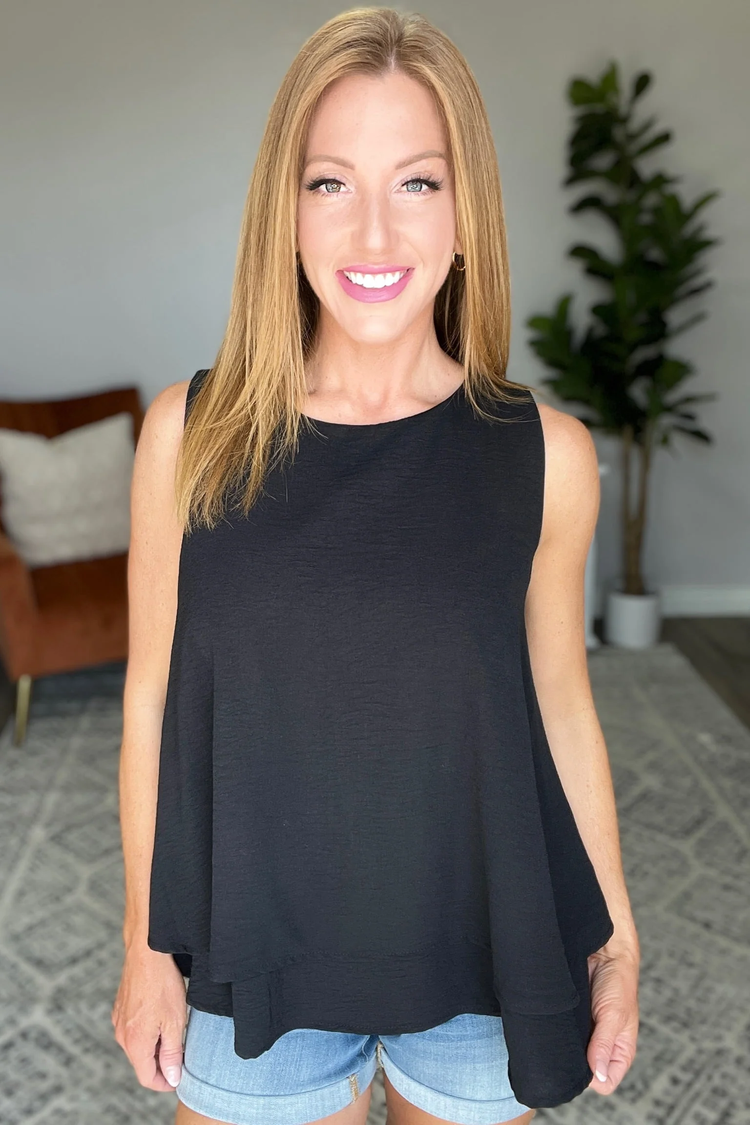 Double Tiered Flare Tank in Black - Makeswep