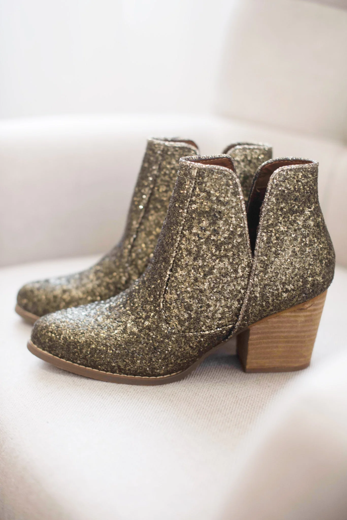 Fiera Booties in Bronze - Makeswep