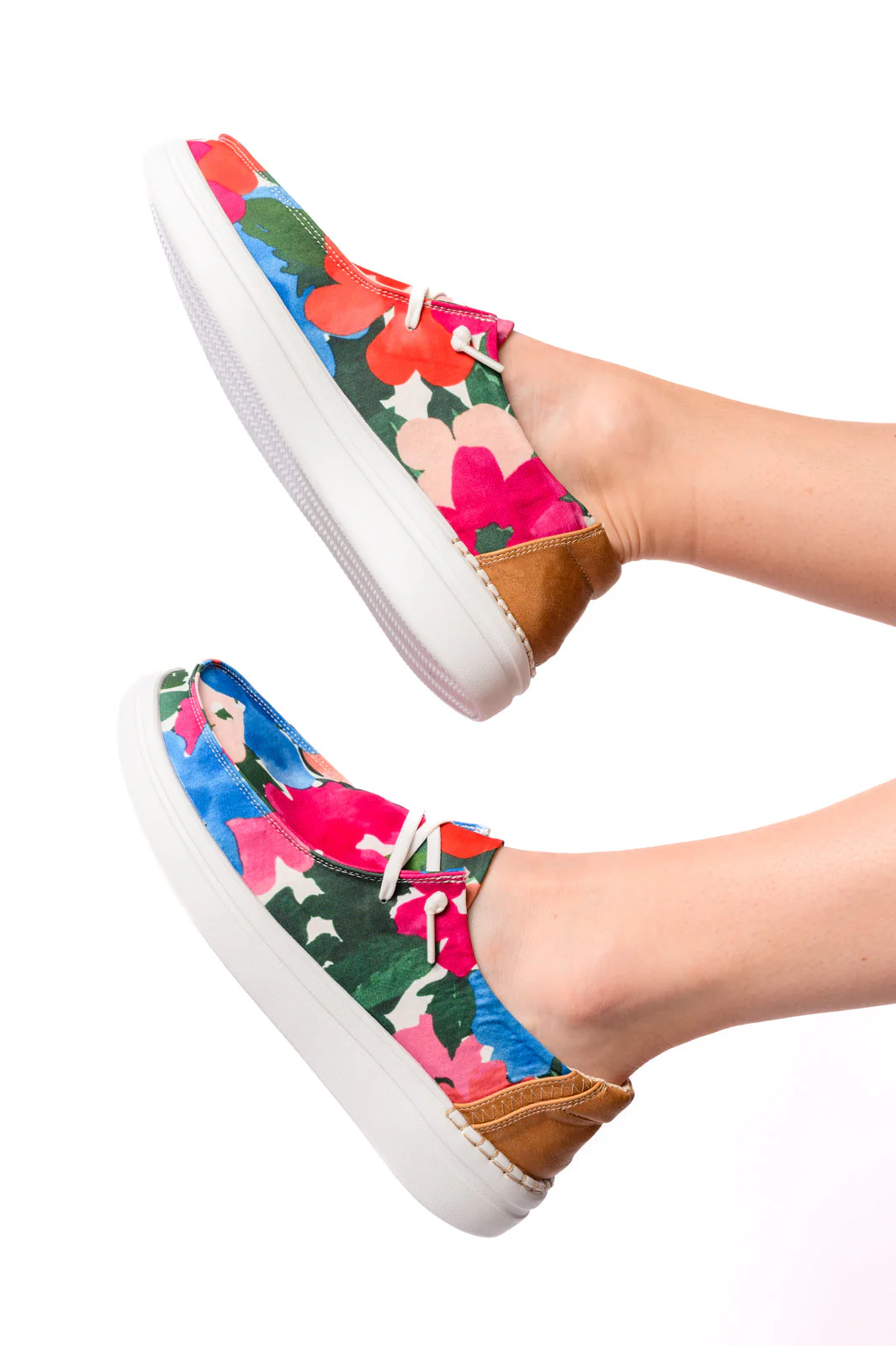 Kayak 2 Shoes in Floral - Makeswep