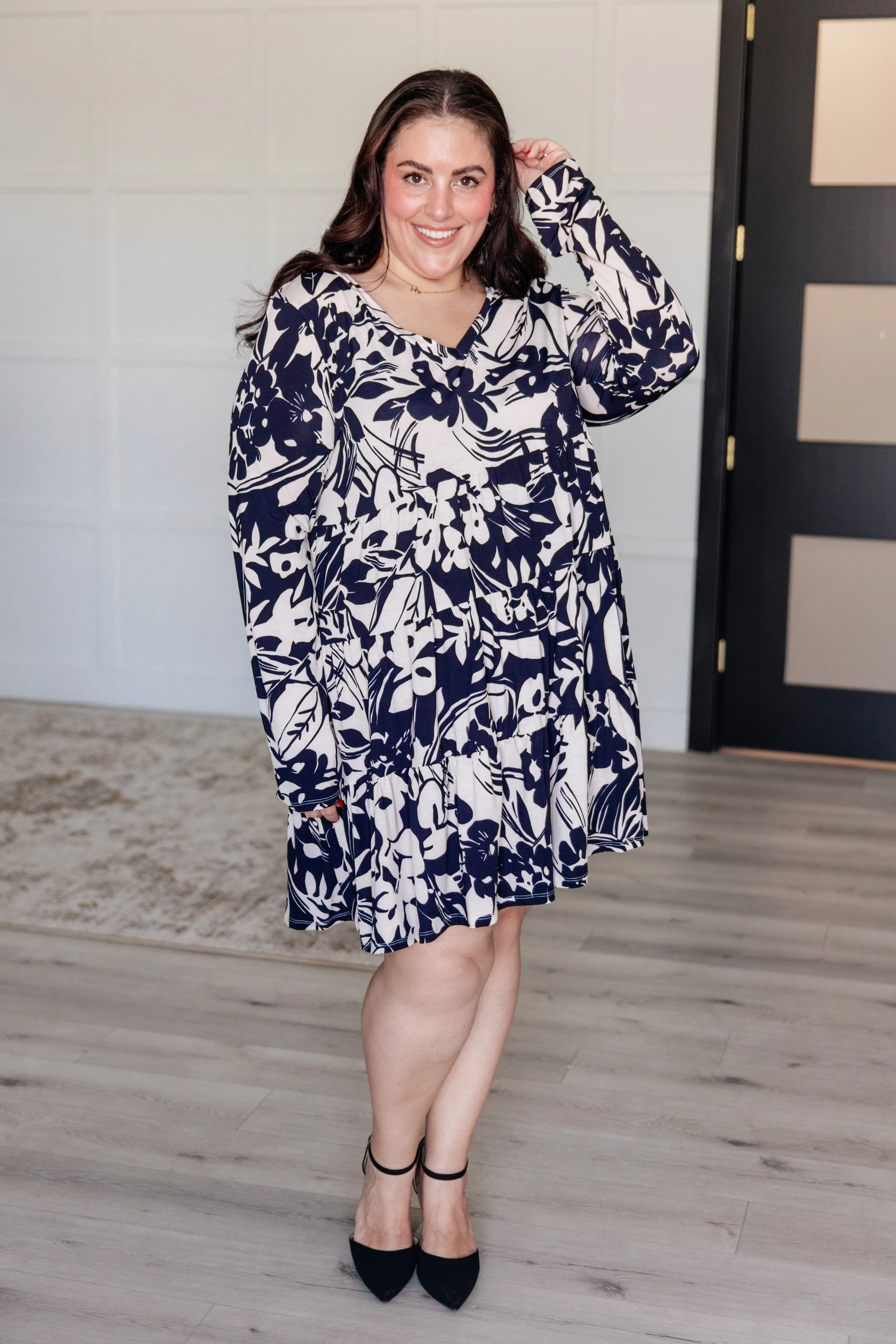 Worthwhile Moment Floral Tiered Dress in Oatmeal and Navy - Makeswep