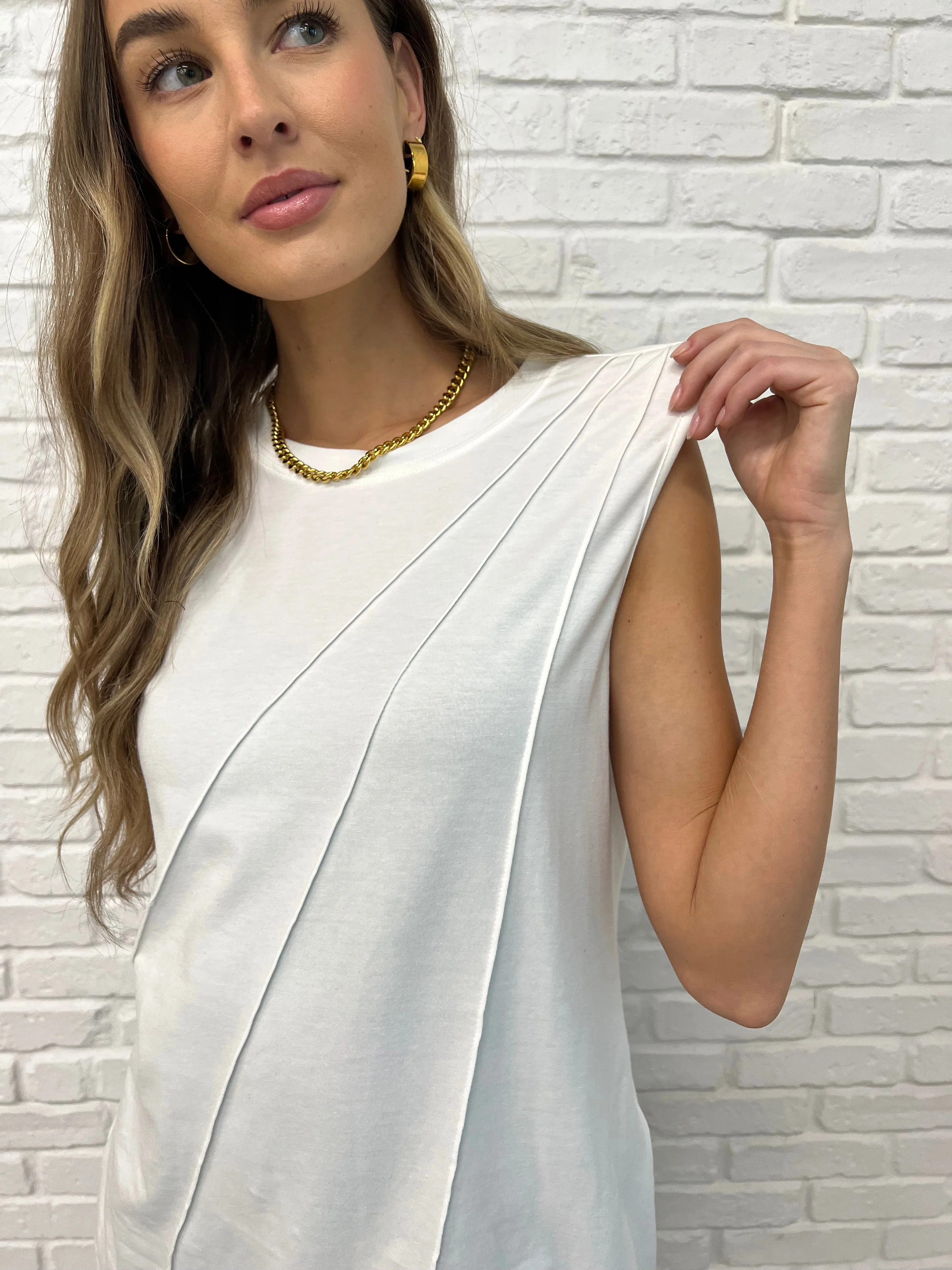 New Normal Pleat Detail Sleeveless Top in White - Makeswep