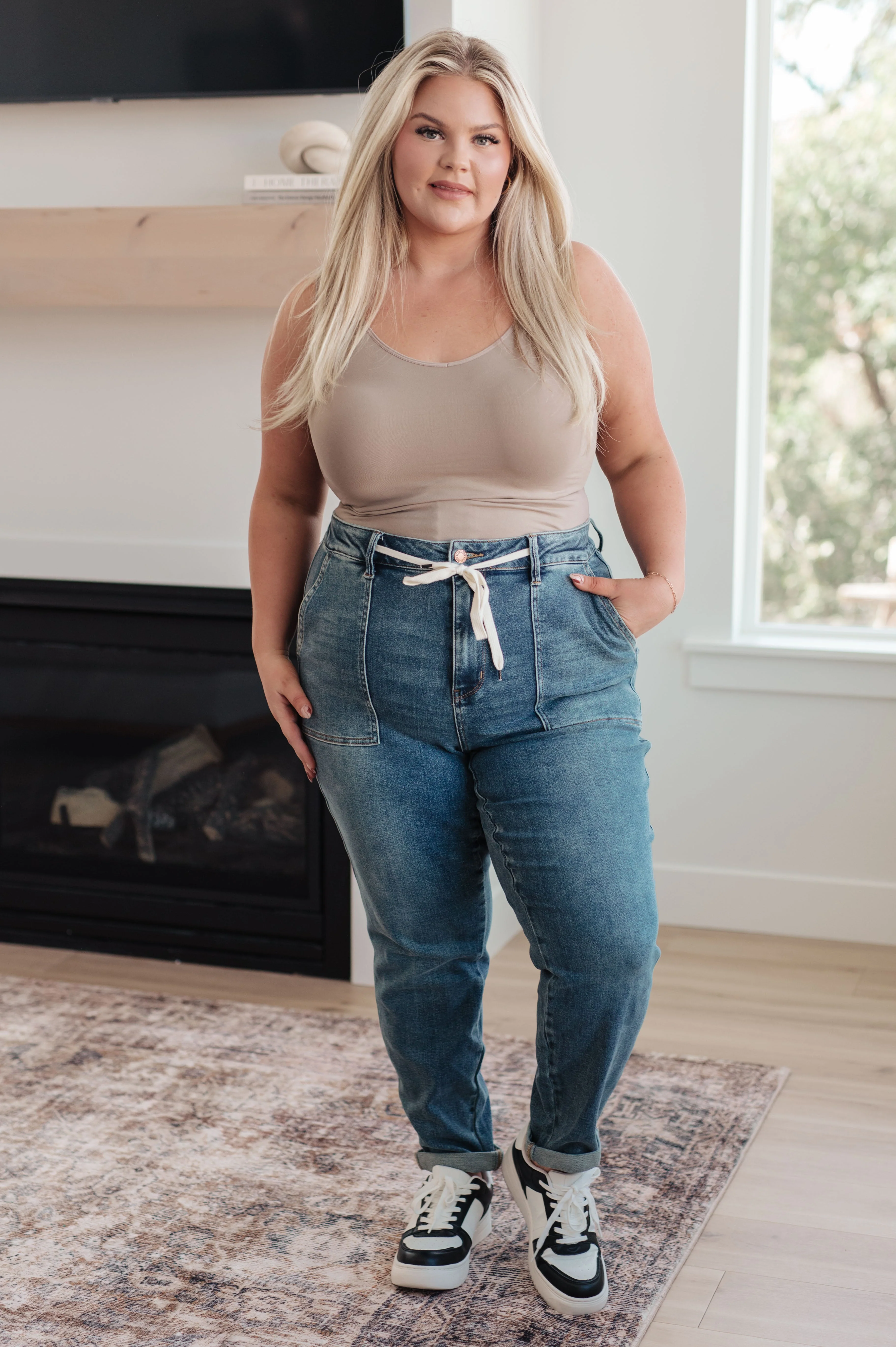 JUDY BLUE Payton Pull On Denim Joggers in Medium Wash - Makeswep