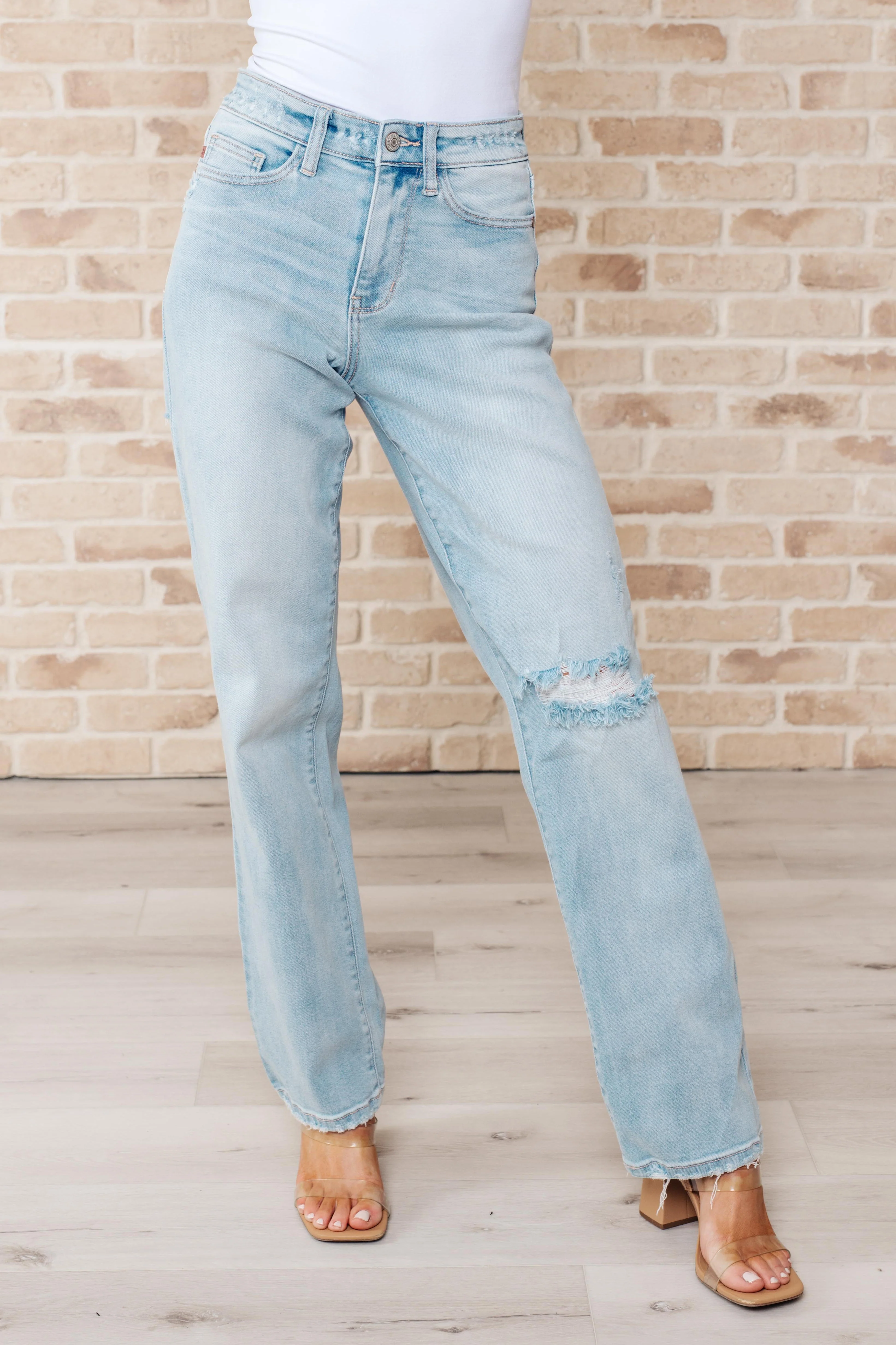 JUDY BLUE Parker High Rise 90's Straight Jeans - Makeswep