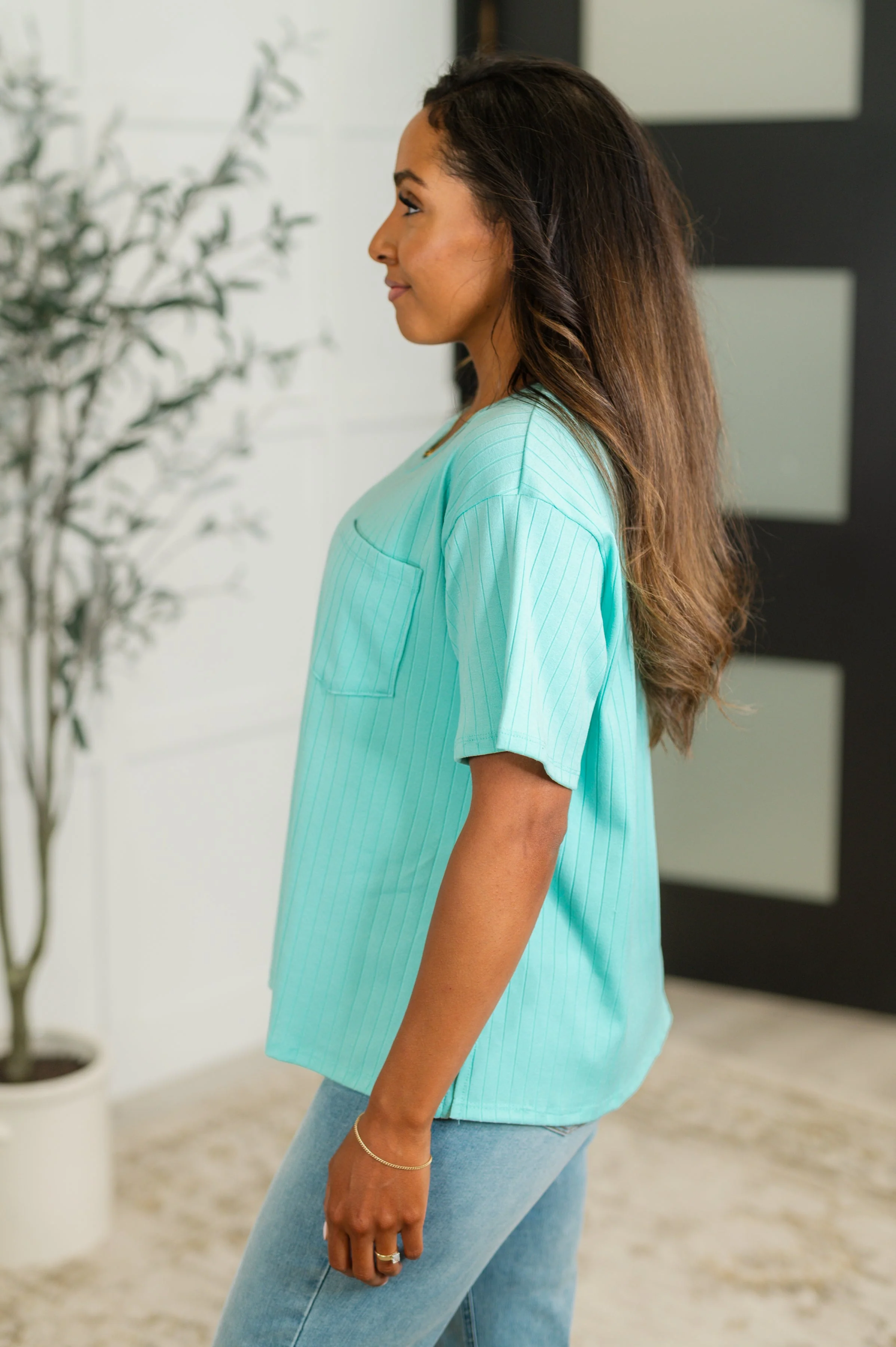 Take It Easy Slouchy Tee in Mint - Makeswep