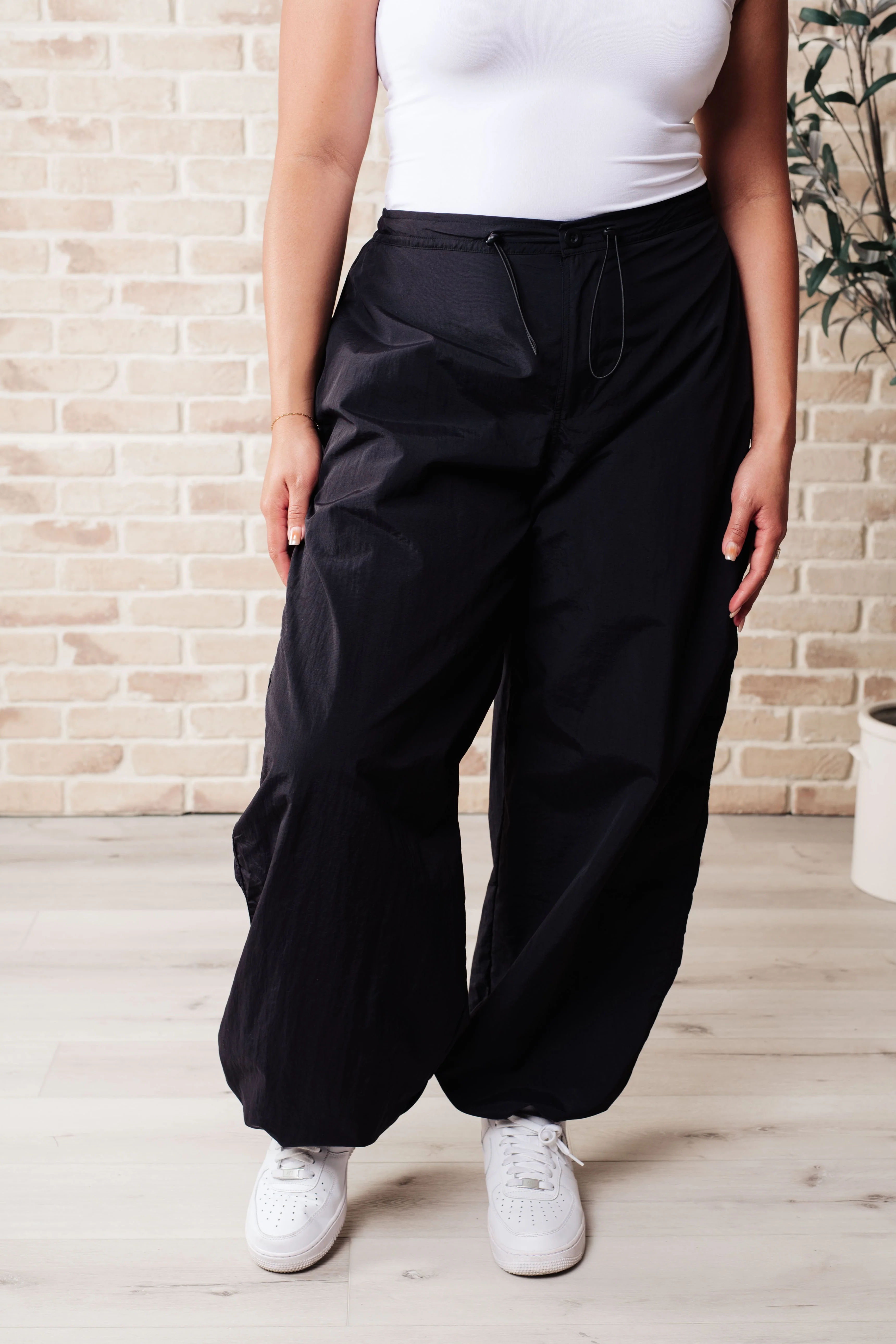 Step Up Joggers in Black - Makeswep